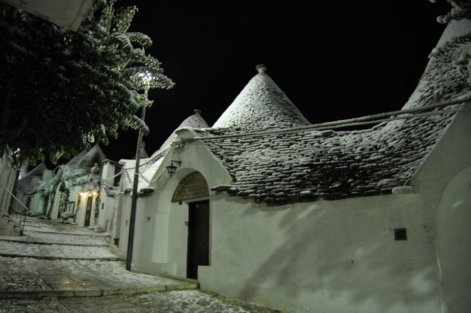 Trullo Relax Villa อัลเบโรเบลโล ภายนอก รูปภาพ